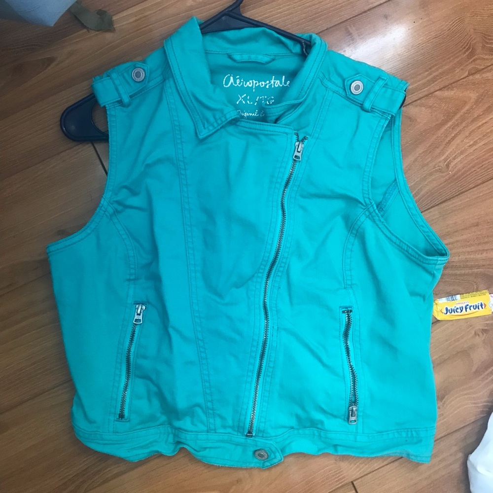 Aeropostale vest Size XL